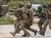 Special crisis training: Active reserves and professionals tested in a real-conflict simulation