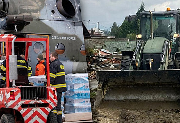 From the ground and from the air, the Army helps with evacuation and flood relief. Deployment of up to 2,000 soldiers is valid until the end of October